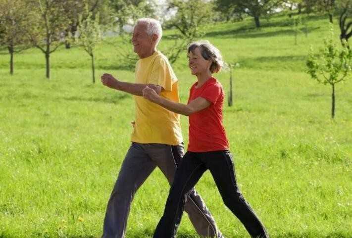 港股开盘 | 港股三大指数普遍低开 机构分析称避险情绪或制约指数上行