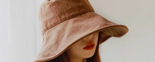 优克联(UCL.US)盘前骤降!Q2总营收减少13% 业绩前景不及预期