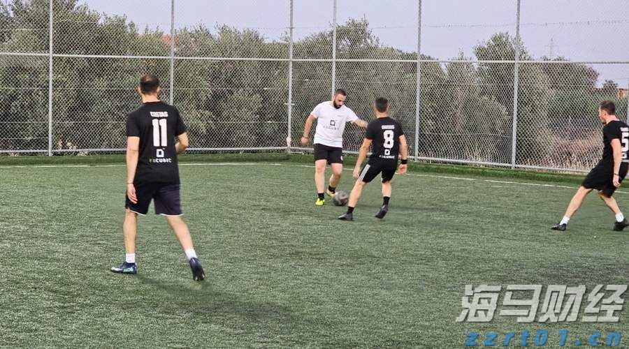 穆迪上调瑞声科技（02018）发行人评级展望至正面