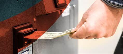 “剑鱼”17时升级为强热带风暴,预计强度逐渐增强