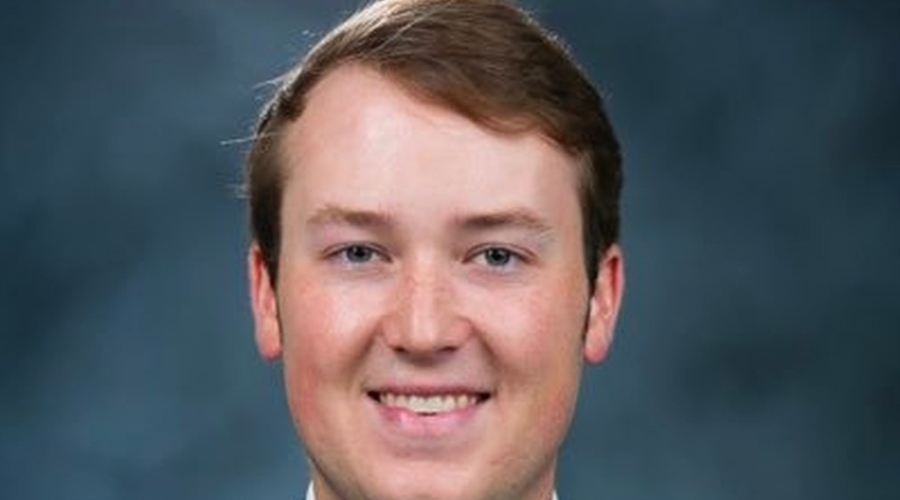 A股公告精选 | “券商茅”上半年净利润55.67亿元 同比增长37.27%